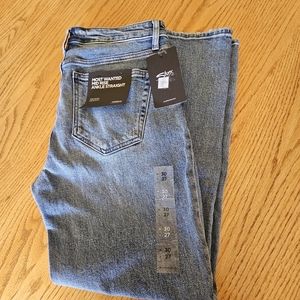 NWT $84 SILVER JEANS CO. - Women's Most Wanted Mid-Rise Straight Leg Ankle Jeans